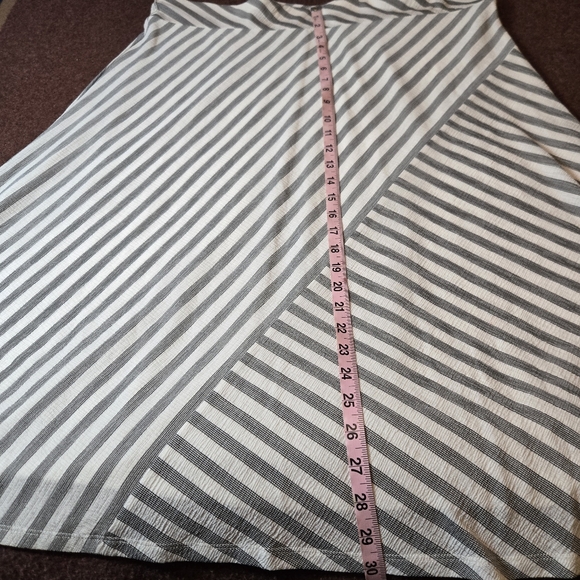 DKNY Black And White A-Line Skirt Lined No Belt Size XL - Picture 5 of 7